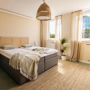 Four Seasons Old Town - Spring Warszawa